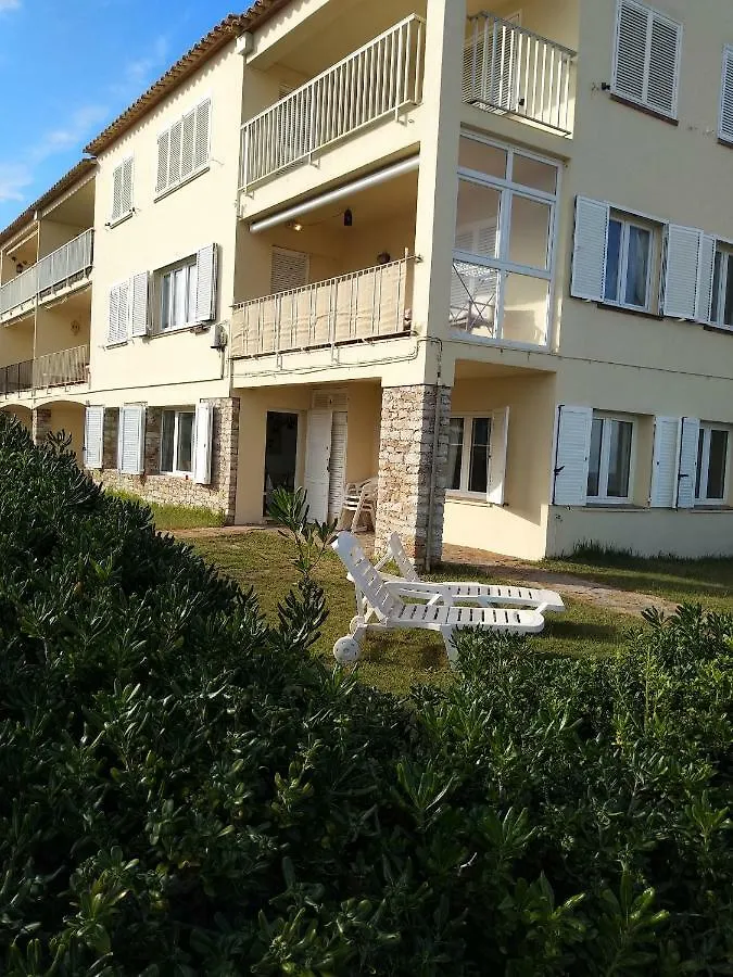 Sea Front Apartment In Platja Pals With Terrace And Parking 0*,  西班牙