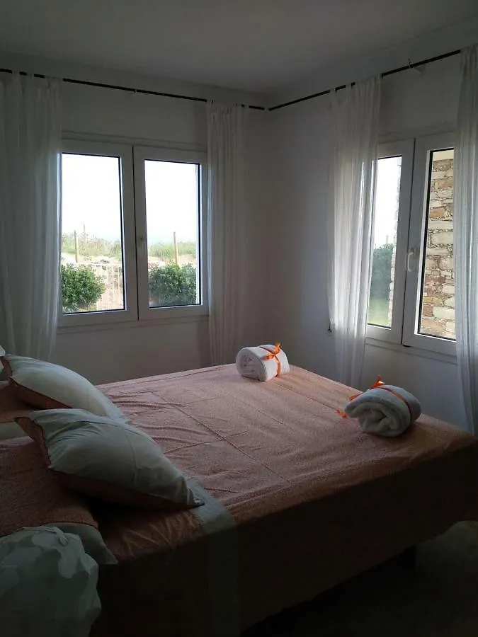 Sea Front Apartment In Platja Pals With Terrace And Parking 0*,  西班牙